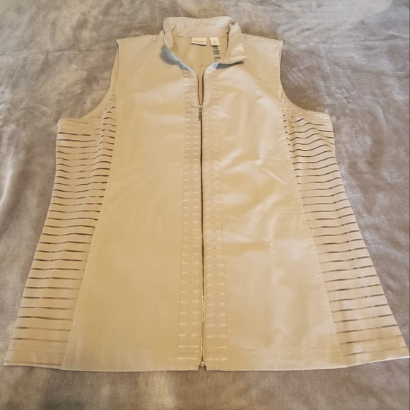 Chico's Cream Light Weight Vest - Picture 1 of 3